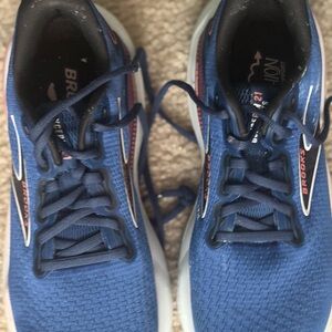 Brooks Navy and White Athletic Shoes